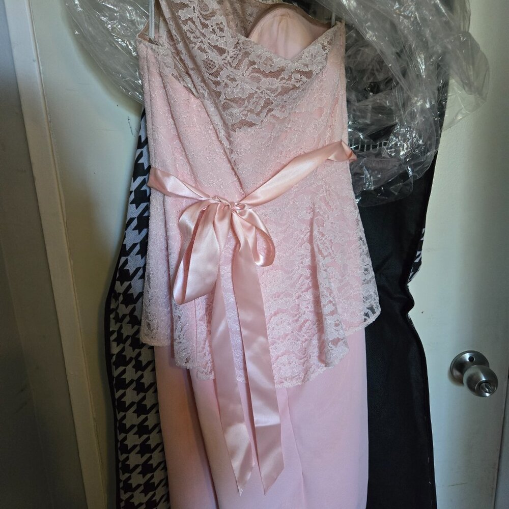 Dress - Picture 2 of 4